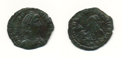 Theodosius I. AE2 Rom RIC 43d.jpg