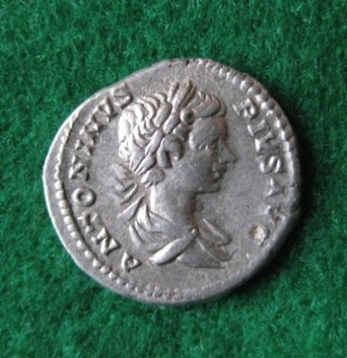 198-217 Caracalla Denar 202 Rom RIC 54b (1).JPG