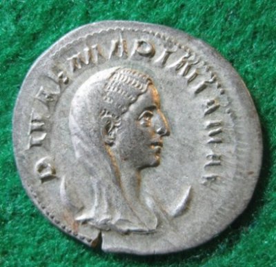 RIC 6 Antoninian, Rom (1).JPG