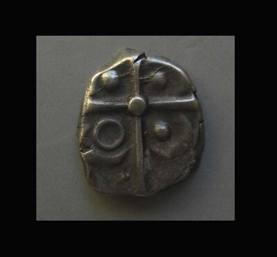 Südgallische Kreuzmünze 1412 Rv.jpg