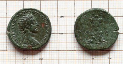 Commodus-Dupondius-DESARM-RIC 1574.jpg