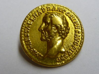 Antoninus Aureus 004.jpg
