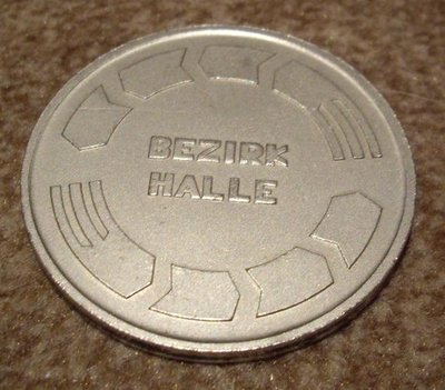 Medaille Bezirk Halle AV.jpg