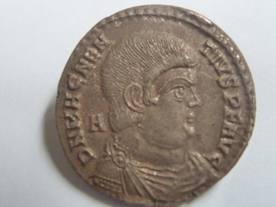 Magnentius 11.2011 031.jpg