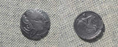 Drachme Artemisbüste- Reiter.jpg