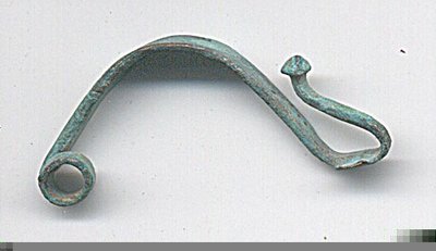 Keltenfibel Latene I (4.-3.Jh.v.Chr.) - Nadel fehlt.JPG