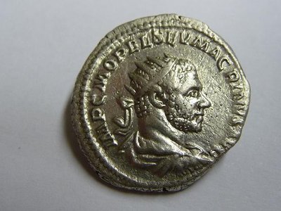 geputzter Macrinus Antoninian 003.jpg